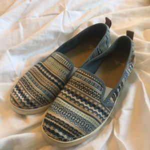 Women’s Blue Sanuks